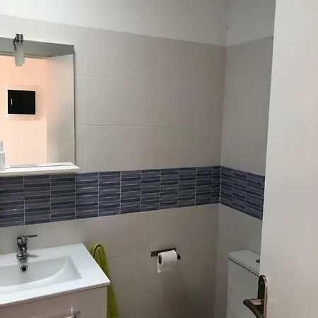Residencial Las Flores Апартаменты Адехе